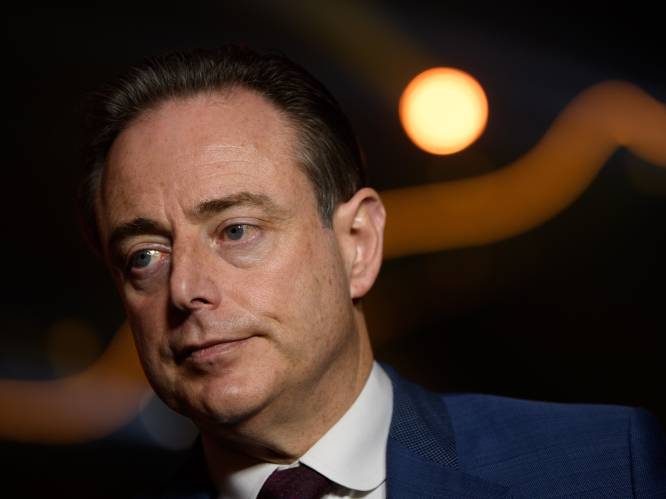 Bart De Wever: “Op een gegeven moment gaan we over onze angst moeten stappen, want dit virus kan nog twee jaar bij ons zijn”