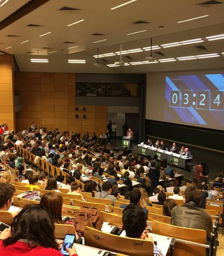 Face aux jeunes, les partis déballent leur programme climatique