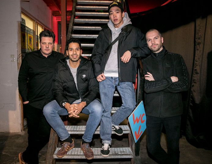 Moderator Menno Pot: “Met de komst van de Amsterdam schoen is de cirkel rond.” Met Pablo Leckie (Adidas), ondernemer Kiet Hoang en Valentijn Bouman (Adidas).