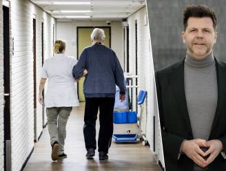 Kan ‘omgekeerd woonkrediet’ helpen om rusthuisfactuur te blijven betalen? “Huiseigenaars met inkomen onder 2.000 euro kunnen zo uit armoedecijfers verdwijnen”