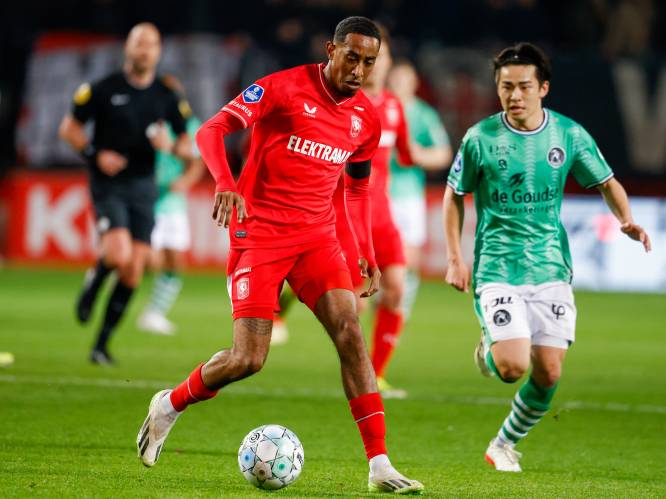 FC Twente-speler Joshua Brenet moet een maand de cel in: ‘Het is als doorvoetballen na rode kaart’