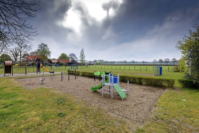 Het speelterrein blijft aan het Diepven in Middelrode.