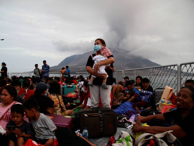 Indonesië gaat 10.000 mensen permanent verhuizen vanwege vulkaan Ruang