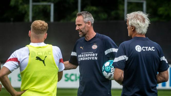 André Ooijer stopt na dit seizoen als assistent bij het eerste elftal van PSV