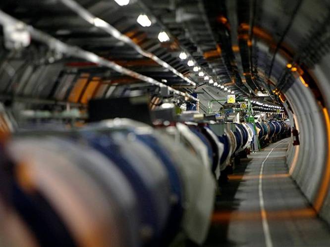 Europese deeltjesversneller ontdekt twee (en mogelijk zelfs drie) nieuwe deeltjes