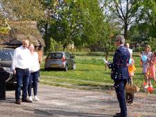 Burgemeester gaat lintje met een stok aanreiken: coronaproof is ook dit jaar het motto