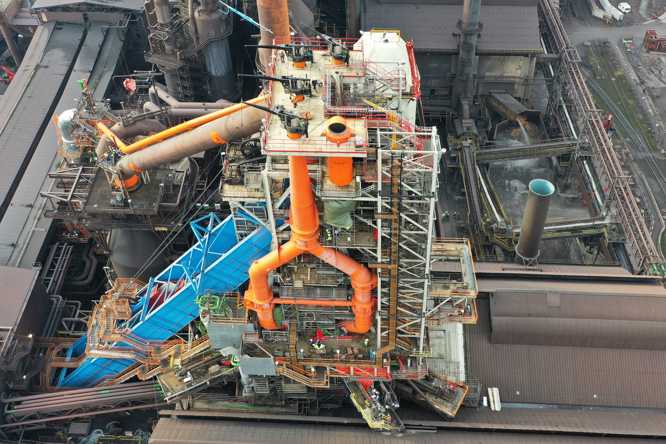 7-486-ton-staal-op-n-dag-nieuwe-groene-hoogoven-van