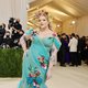 Nikkie Tutorials op Met Gala: 'Jurk is een eerbetoon aan trans icoon'