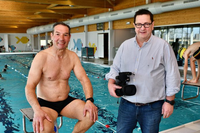De eerste ambassadeur van zwembad De Amfoor is Gino Werbrouck. Burgemeester Ward Vergote maakt zelf de filmpjes