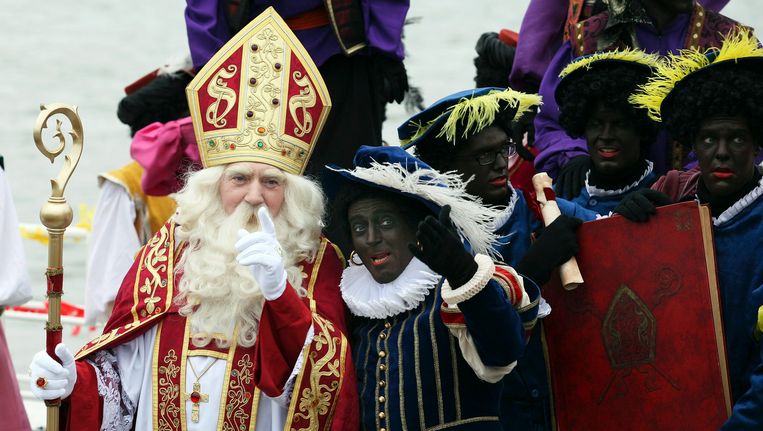 Nederlandse Politie Ontdekt Lijk Tijdens Intocht Sinterklaas De Morgen