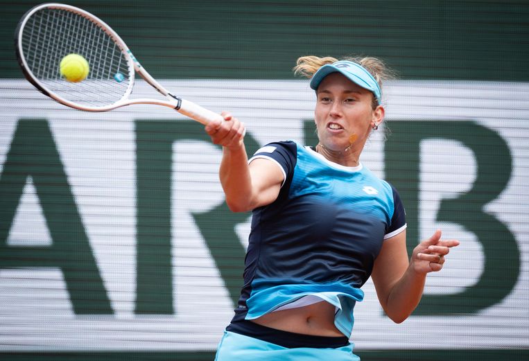 Elise Mertens vindt niet de juiste oplossingen in haar achtste finale op Roland Garros. Beeld BELGA