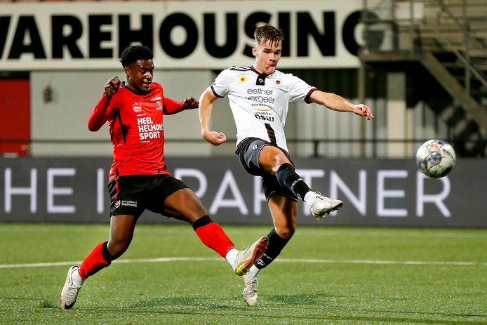 Thijs Dallinga maakte een hattrick namens Excelsior tegen Helmond Sport.