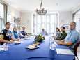 Onderhandelaars om tafel in Hilversum: Rutte hoopt op ‘doorbraak kort na weekend’