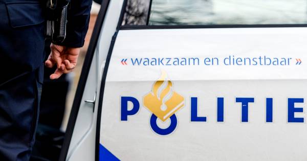 #steekincident  Slachtoffer 1 Dader 1 #steekpartij #Rotterdam #ZuidHolland  Gewonden bij steekpartijen op het Marconiplein en in Hoogvliet.