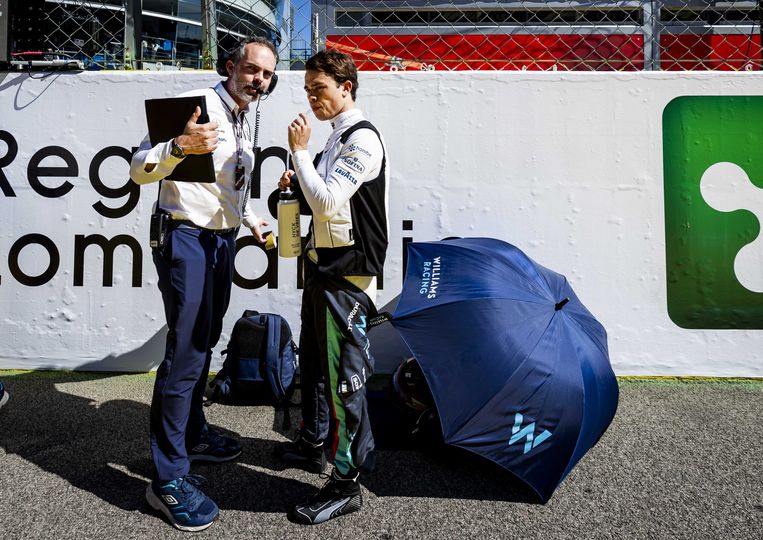 Nyck de Vries (Williams) voorafgaand aan de Formule 1 Grand Prix van Italië op het Circuit van Monza. Beeld REMKO DE WAAL / ANP