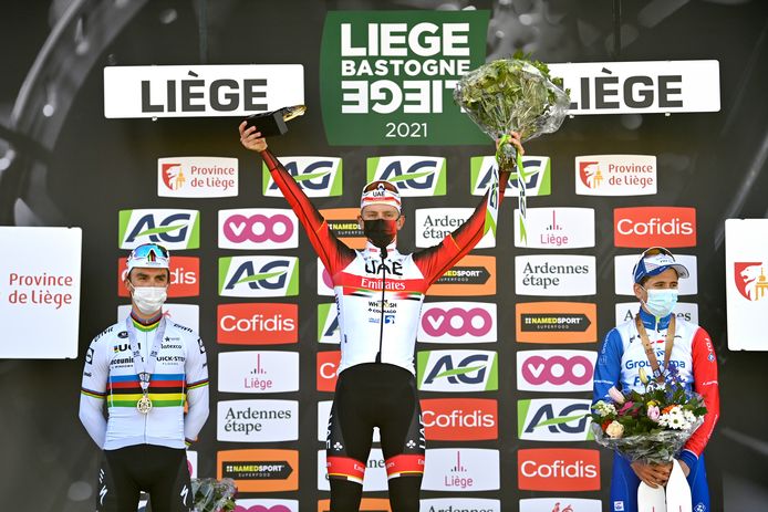 Het podium: Alaphilippe, Pogacar en Gaudu.