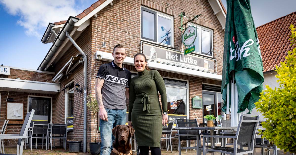 Ze laten huis en haard achter: ‘patatbakker’ Wesley (27) vertrekt met vriendin Tanja (24) naar de zo