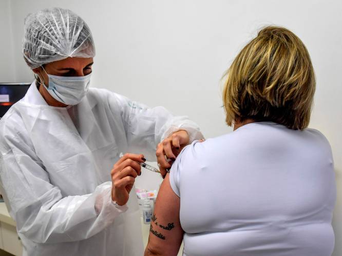 CEO farmabedrijf AstraZeneca: “Vaccin klaar in december, in januari beginnen vaccineren”