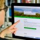 Ondernemers moeten zo’n 10 miljoen euro aan onterechte coronapremies terugbetalen: ‘Belgen foefelen niet alleen in slaapkamer’
