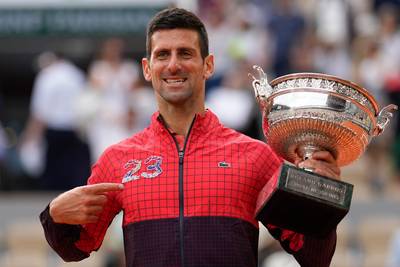 Djokovic schrijft  geschiedenis na winst tegen Ruud op Roland Garros: “Geen toeval dat ik in Parijs 23ste grandslam win”
