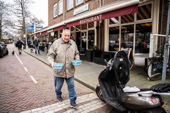 Restaurant Schoonoord in Oosterbeek, in het coronatijdperk al eerder in het nieuws omdat het gratis soep uitdeelde, wil na 1 juni ook open met extra terrasruimte.