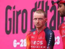 Tao Geoghegan Hart geopereerd aan gebroken heup na val in Giro