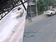 Schokkende beelden tonen razende dollemansrit van Teslawagen in China, Tesla ontkent dat auto op hol sloeg en werkt mee aan onderzoek