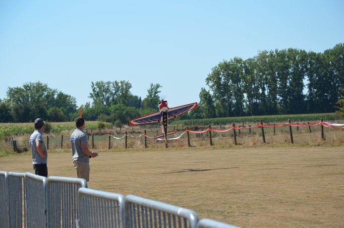 De fly-in van de 20-jarige modelluchtvaartclub 'The Little Wings’ uit Heldergem (Haaltert).