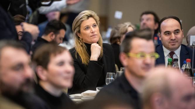  “Geaardheid, afkomst, religie? Er zijn geen grenzen, iedereen is welkom”: Annelies Verlinden (CD&V) viert eerste iftar van het jaar sámen