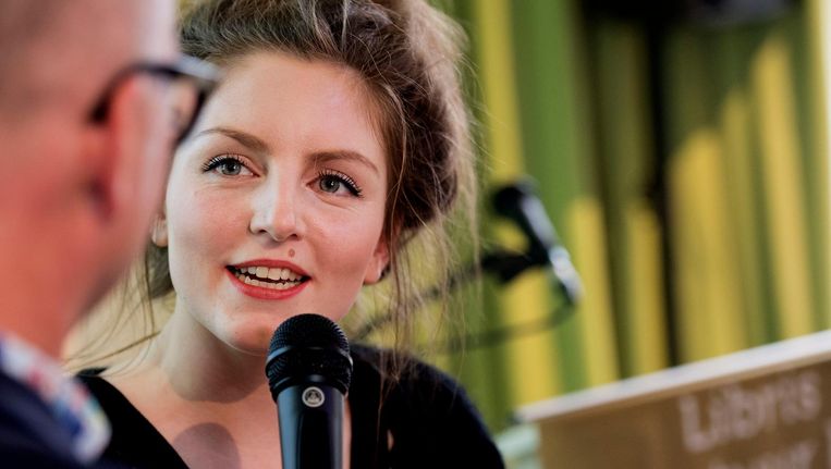 Lize Smit reageert op haar nominatie. Samen met Jeroen Olyslaegers, Marja Pruis, Alfred Birney, Walter van den Berg en Arnon Grunberg is zij genomineerd voor de Libris Literatuur Prijs. Beeld anp