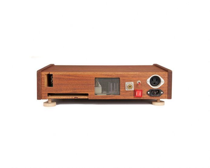 De 'Chaffey College' Apple-1 computer werd voor 400.000 dollar (345.100 euro) geveild.