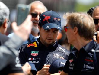 “Dit laat zien wie hij écht is”: hommeles bij Red Bull, waar Pérez woedend is over vreemde actie van ploegmaat Verstappen