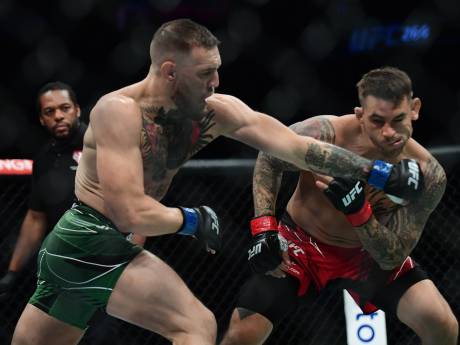 Video's | Hoogtepunten van UFC 264: van trieste aftocht McGregor tot knock-out omstreden Greg Hardy