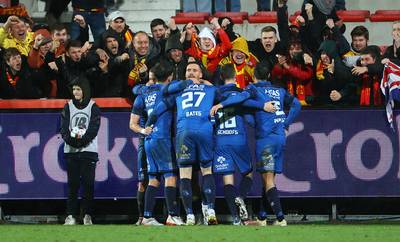 KV Mechelen stoot ten koste van KV Kortrijk door naar de halve finales van de Croky Cup, Walsh matchwinnaar met goal in slotminuut