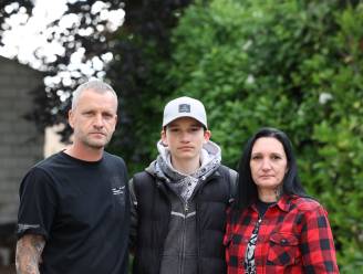 Jaimy (15) en gezin ondergedoken na duizenden bedreigingen over ‘needle spiking’: “2.000 euro voor zijn hoofd”
