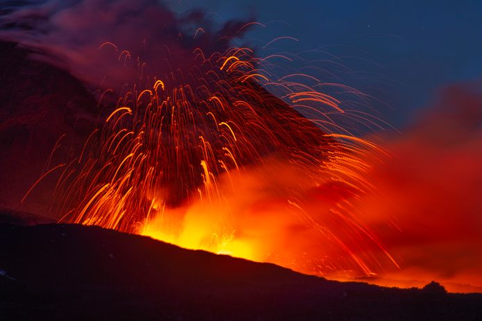 Deze foto van de uitbarsting van de Etna werd op 30 mei gemaakt.