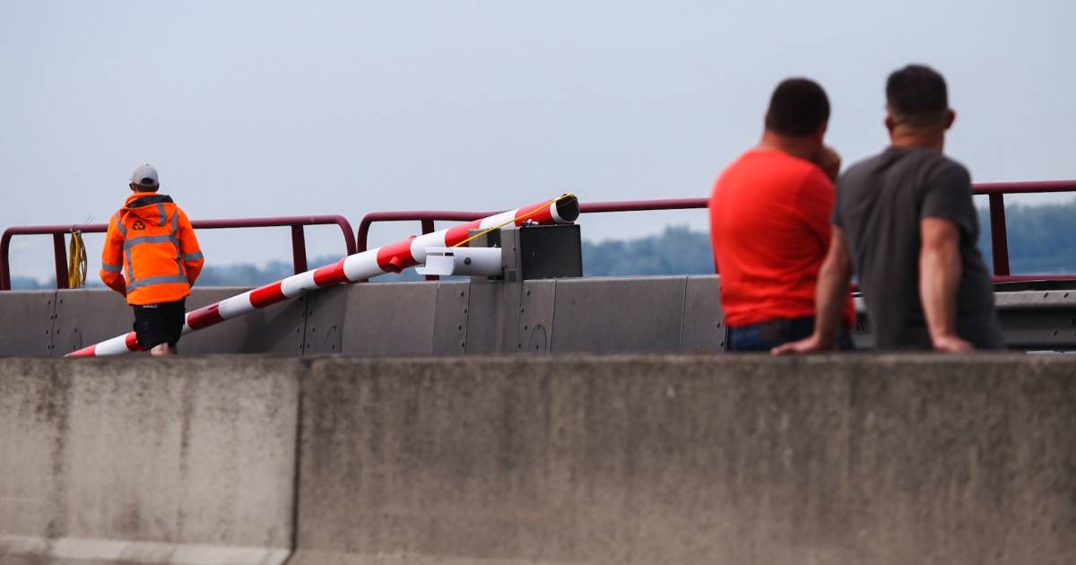 Voor tweede keer in 24 uur slagboom Haringvlietbrug aan ...