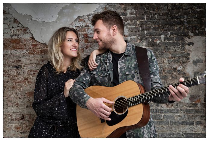 Suzan en Freek gaan de theaters in en hebben een platina award binnen ...