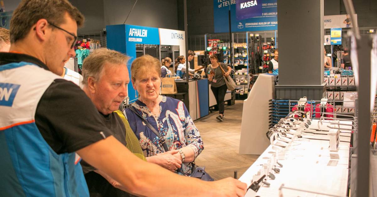 Kleinste Decathlon opent deuren in WaSC | Sint-Niklaas ...