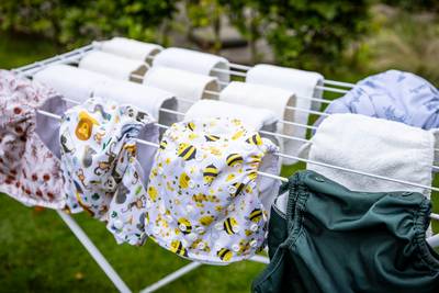 Drimmelen deelt gratis wasbare luiers uit aan gezinnen met baby’s