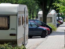 Waddinxveen pakt parkeeroverlast caravans en aanhangers aan