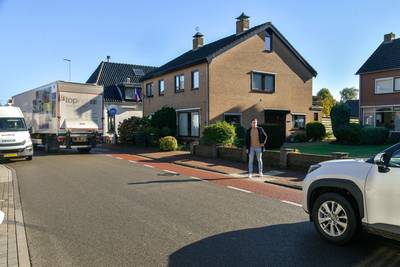 Wat gebeurt er met 500 handtekeningen voor aanpak van de Zuiderzeestraatweg in Oldebroek? ‘Wordt lak