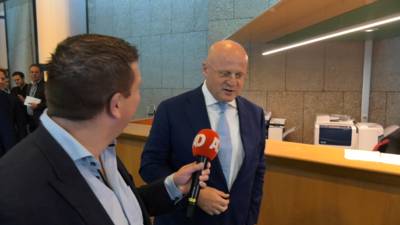 'Altijd vragen gesteld, nooit antwoord gegeven'