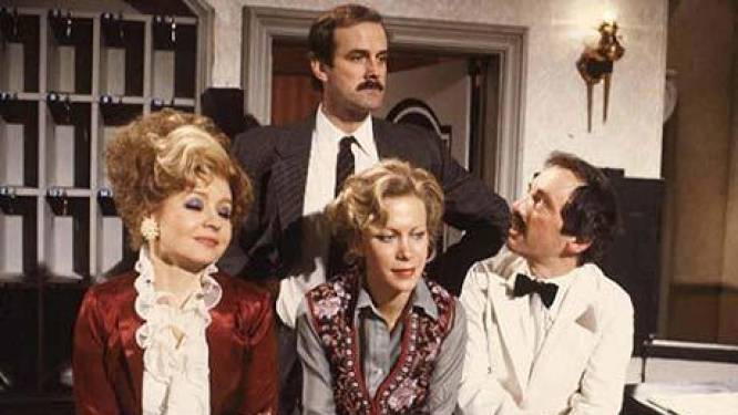 John Cleese woest; Britten halen aflevering Fawlty Towers offline