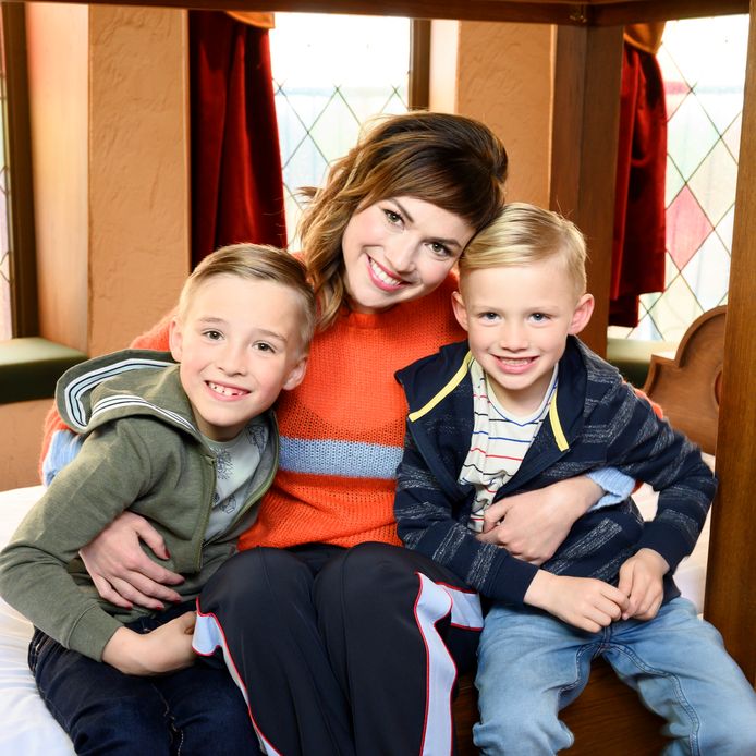 Erika met haar kinderen Finn en Rowen.
