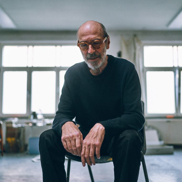 'De grootste vijanden van de schilder zijn de spoken in zijn hoofd.' Beeld Thomas Sweertvaegher