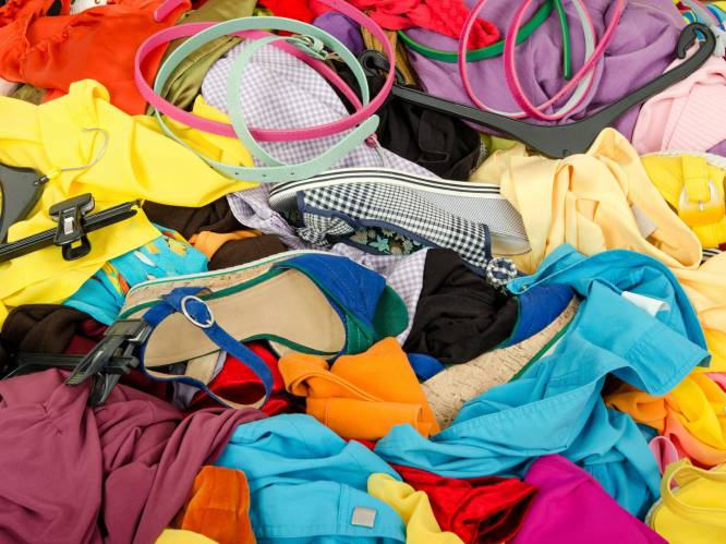 Afgedankte kledij uit Europa eindigt in Kenia op afvalberg