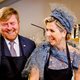 Wil je zien: Willem-Alexander en Máxima hebben de grootste lol in Oostenrijkse keuken