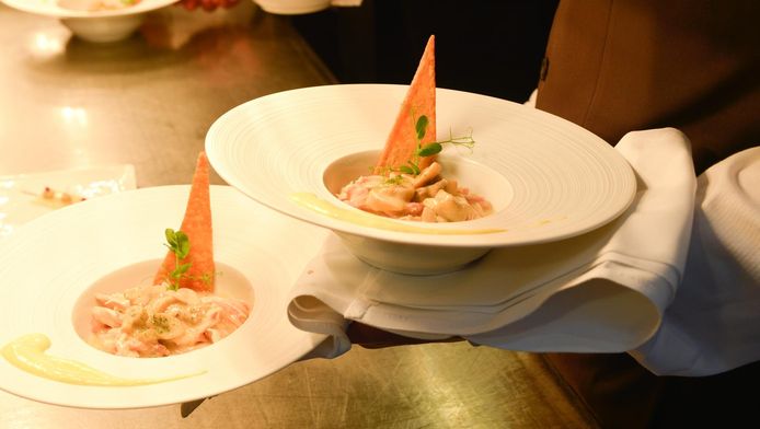 le comme chez soi fait changer le nom d un restaurant social belgique 7sur7 be