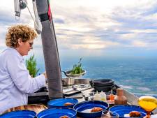 's Werelds eerste en enige luchtballonrestaurant: 'Het is heel rustgevend'